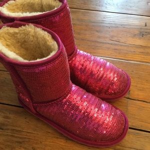 Girls Uggs size 3